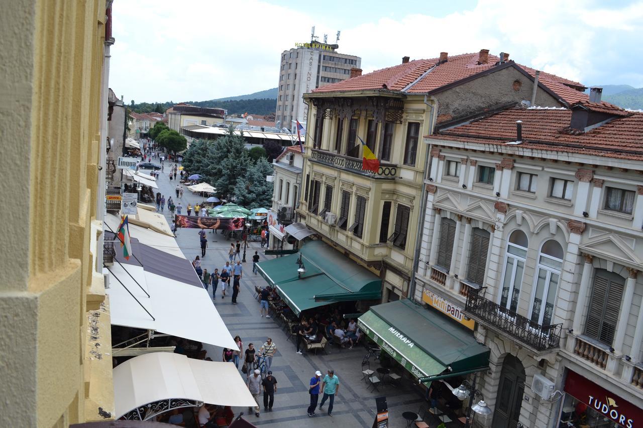 Robevski Luxury Rooms Bitola Eksteriør billede